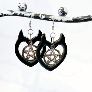 Pirunsydän korvakorut